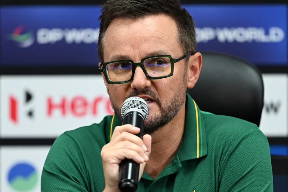pakistan coach
